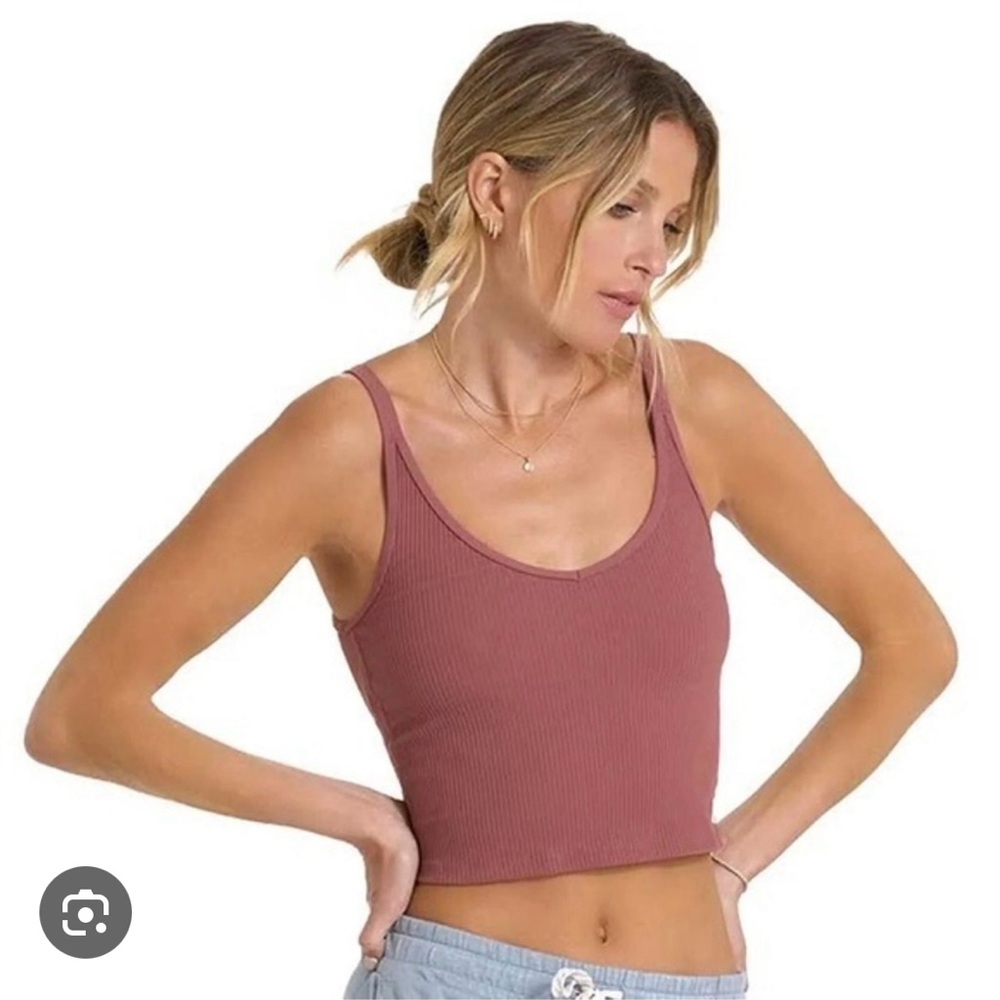Vuori crop tank